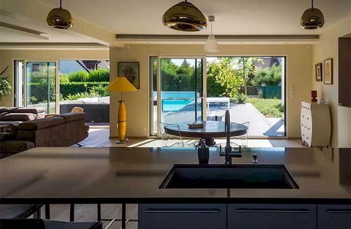 Étapes de pose d’une baie vitrée au Luxembourg