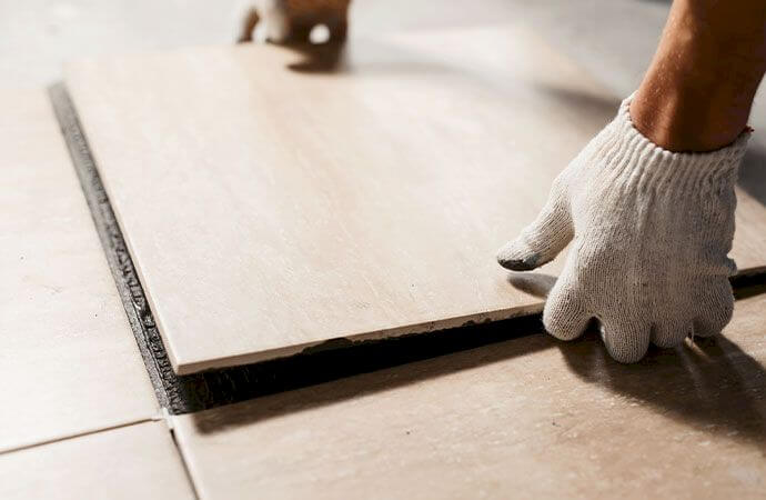 Étapes d’un chantier de carrelage avec Avenir Rénovations Luxembourg