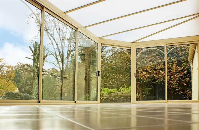 Les étapes de pose d’une baie vitrée coulissante au Luxembourg