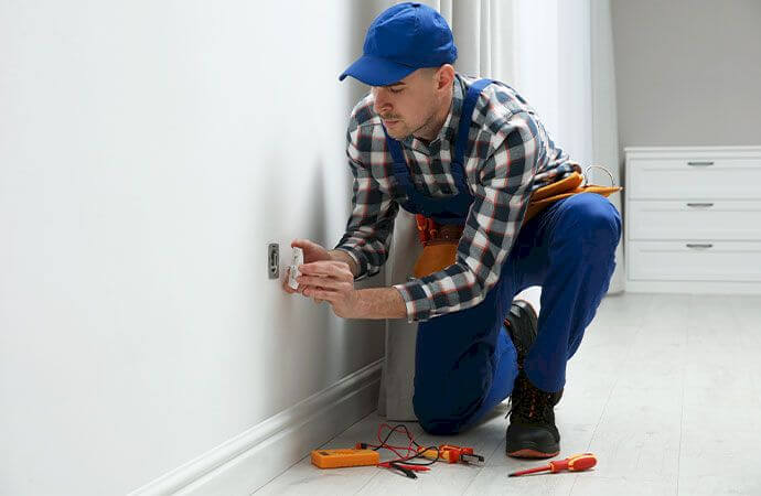 Étapes d’une installation électrique complète avec Avenir Rénovations Luxembourg