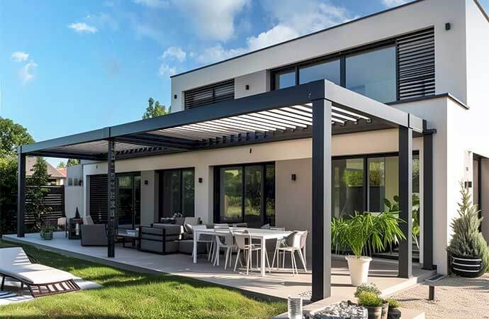 Étapes de la pose d’une pergola sur mesure au Luxembourg