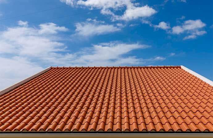 Étapes d’un projet de rénovation de toiture en tuiles au Luxembourg